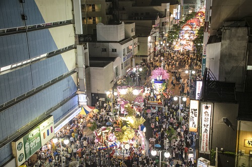 八戸三社大祭夜間合同運行の写真
