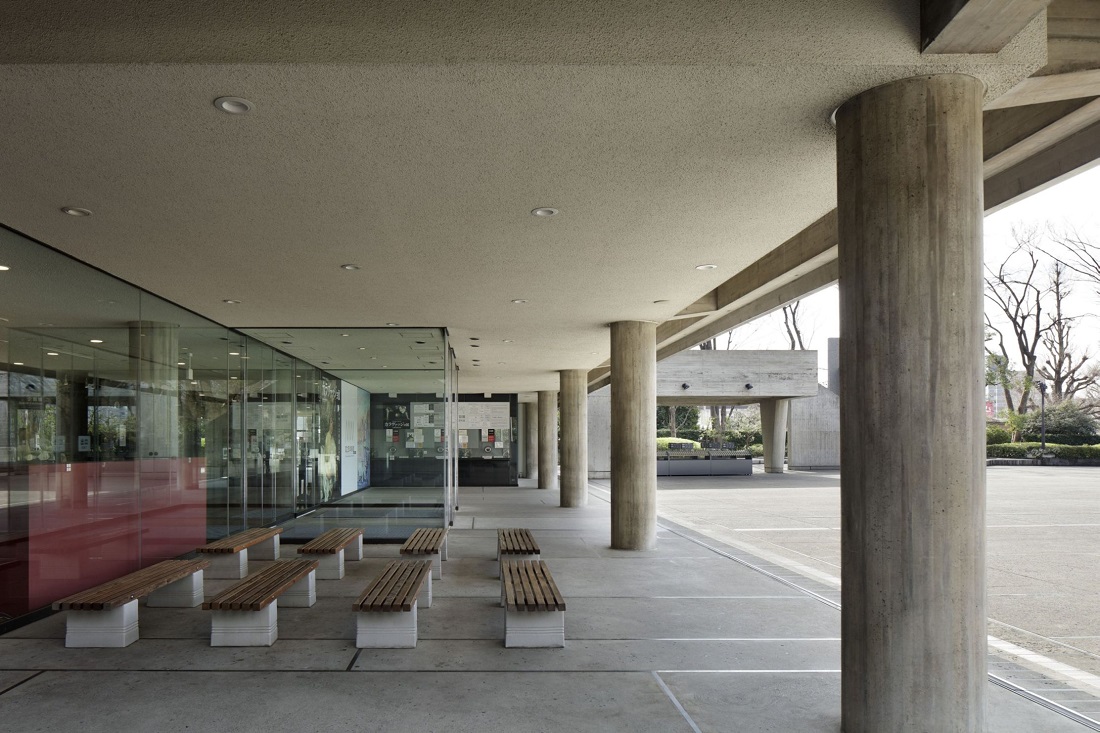 国立西洋美術館 ピロティの写真