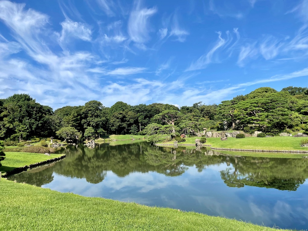 出汐湊から眺める大泉水の写真