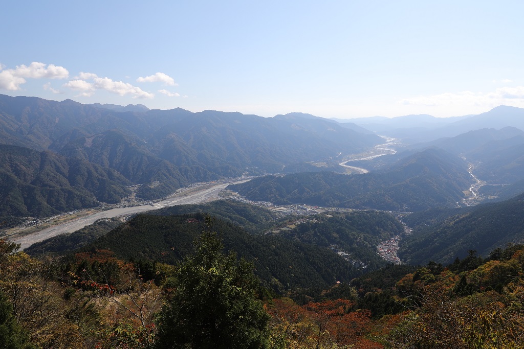 身延山頂より富士川を望むの写真