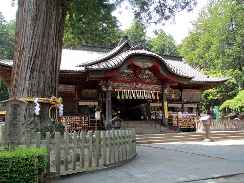 浅間神社拝殿の写真