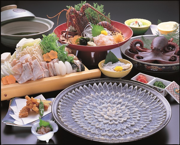 日間賀島のたことふぐの料理の写真