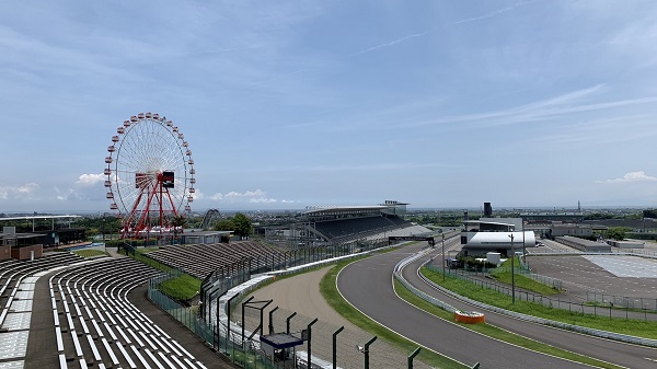 F1日本グランプリなどが開催されるレーシングコースの写真