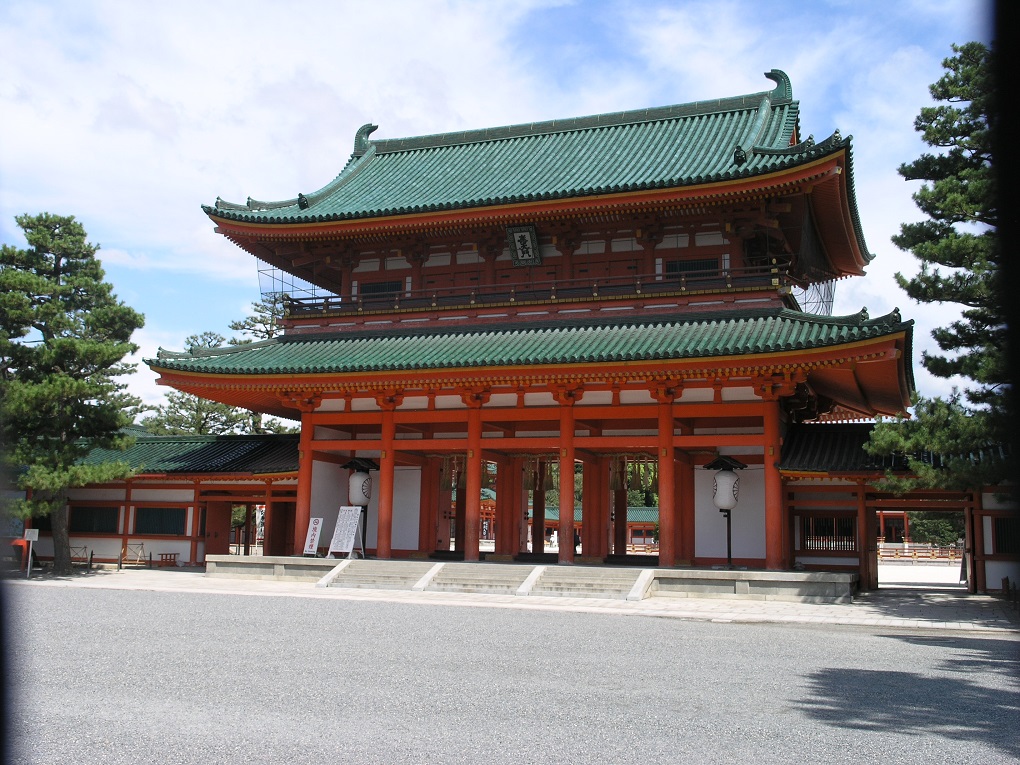 神門（応天門）の写真
