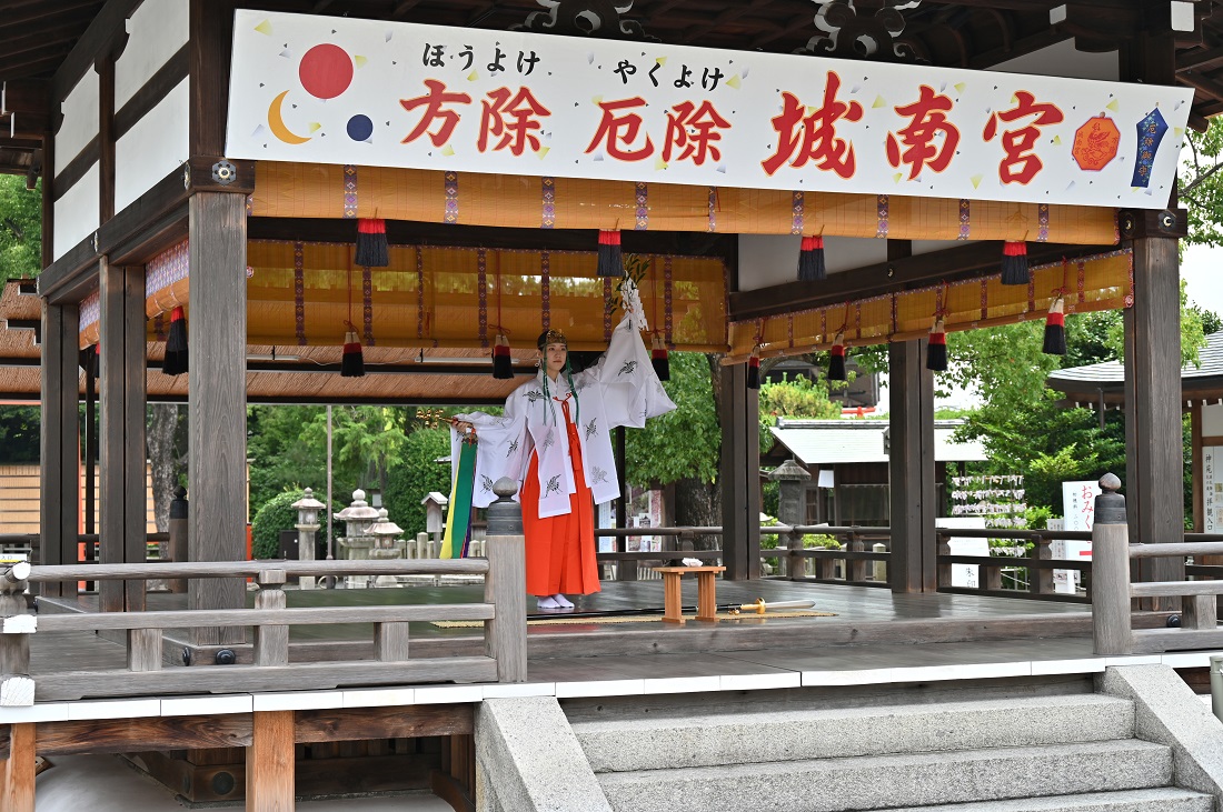 夏越の神楽の写真