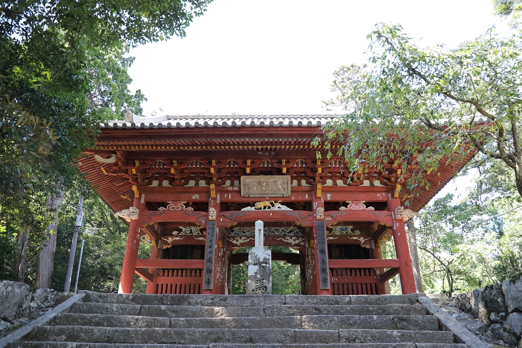 山門の写真