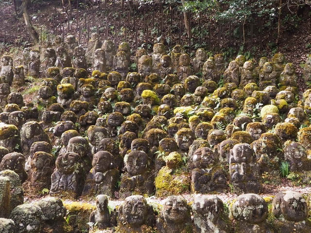 千二百羅漢像の写真