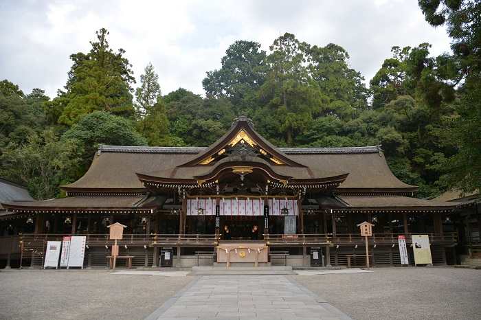 大神神社 拝殿の写真