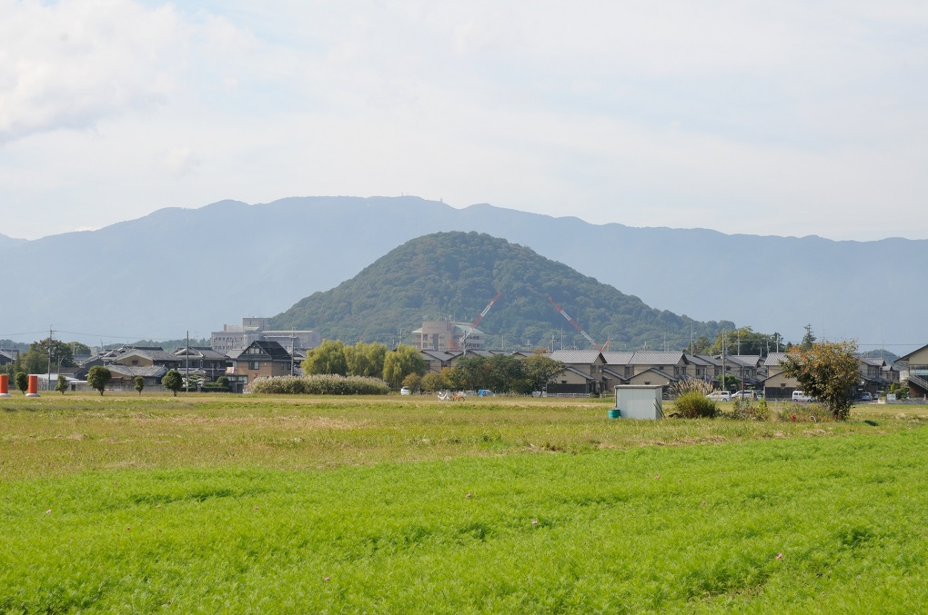 畝傍山　藤原宮跡からの写真