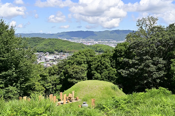 岩橋千塚古墳群の写真