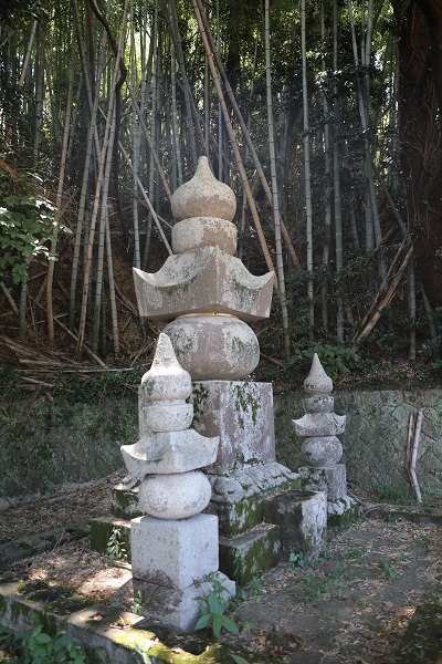 笑山寺　長府毛利家墓所の写真