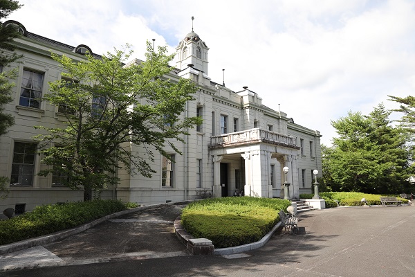 旧県議会棟の写真