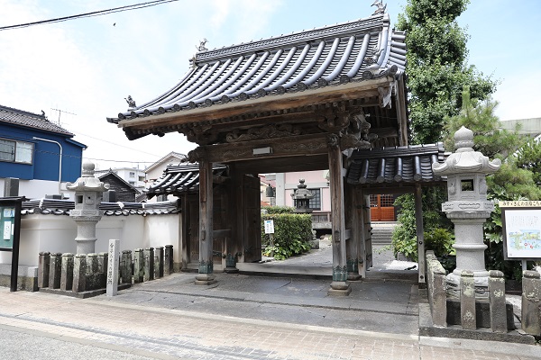 遍照寺　みすゞの墓所の写真